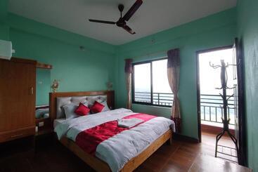 Sarangkot Hotel New Galaxy