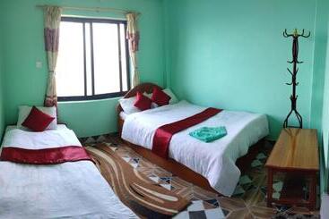 Sarangkot Hotel New Galaxy