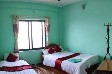 Sarangkot Hotel New Galaxy