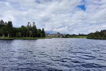 Whitethorn Lodge, Bed & Breakfast, Lackafinna