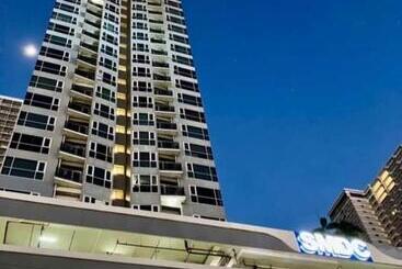1br Deluxe At Breeze Residences Manila Bay Sunset View Near Moa
