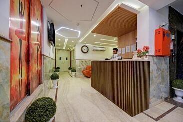 Airport Hotel De Rosewood