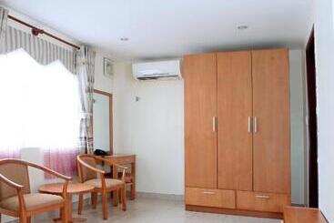 Amis Hotel Trung Tâm Gần Biển