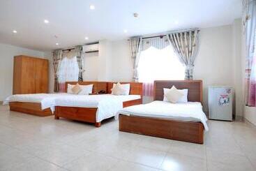 Amis Hotel Trung Tâm Gần Biển