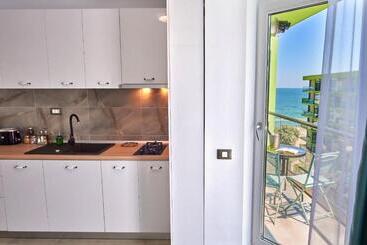 Apartament Rise And Shine 1 By Alz