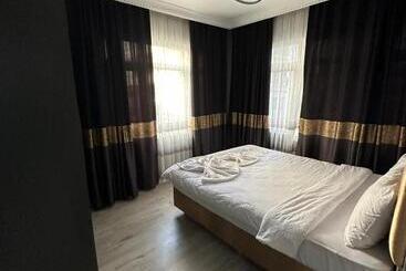 تختخواب و صبحانه Suit Travel