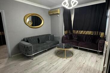 تختخواب و صبحانه Suit Travel