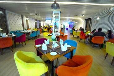 Grand River View Hotel   Rajshahi