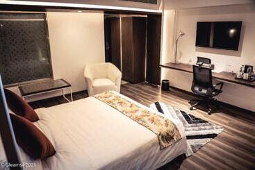 Grand River View Hotel   Rajshahi