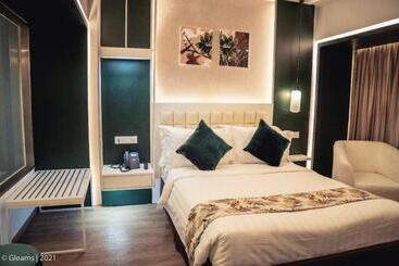 Grand River View Hotel   Rajshahi