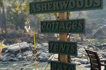 هتل Asher Woods
