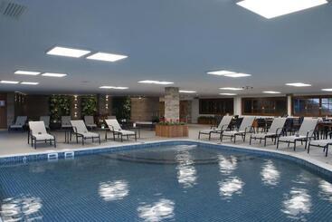 هتل Resort Bella Gramado