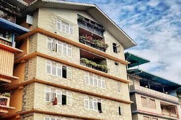 هتل Broz Nazom Retreat Gangtok