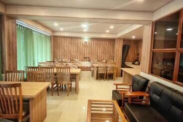 هتل Broz Nazom Retreat Gangtok