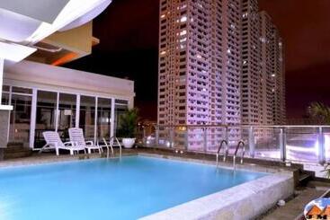 هتل 60 Percent Off Deluxe Ocean View Rooms Free Pool And Free Sauna Access Included Perfect Location Nea