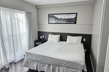 هتل Flat Pampulha Orla Prox Mineirão