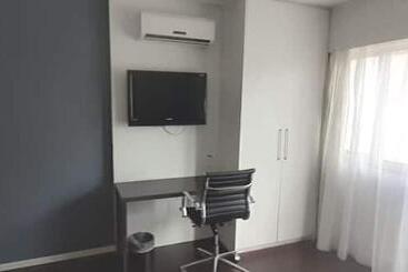 هتل Flat Pampulha Orla Prox Mineirão