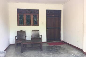 هتل Holiday Inn Polonnaruwa