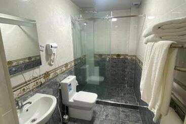 هتل Humo Plaza