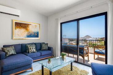 هتل Morgan Residences 607a