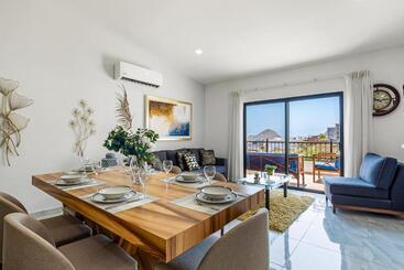 هتل Morgan Residences 607a