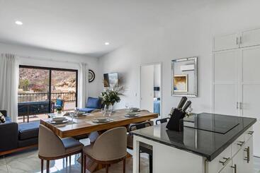 هتل Morgan Residences 607a