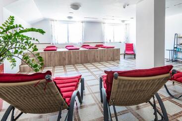 هتل Panorama Spa Lodges Das.schiller