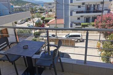 پانسیون Emi S Villa