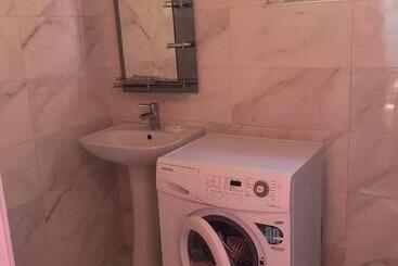 پانسیون Guest House Nana