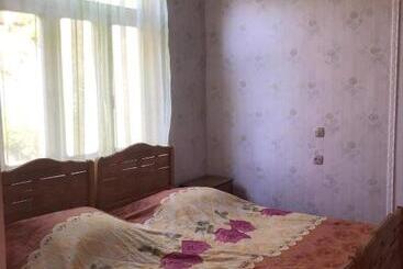 پانسیون Guest House Nana