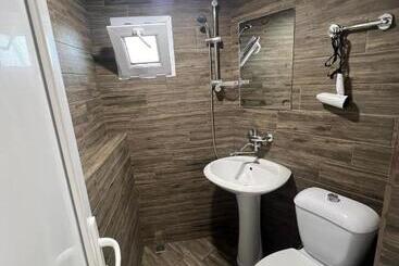 پانسیون Maia`s Guest House