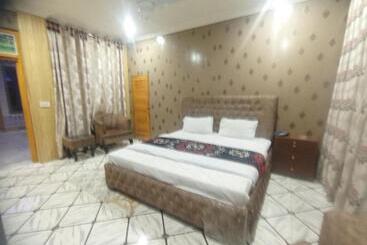 River Breeze Family Hotel, Swat