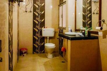 The Avantika Hotel & Woodland Restaurant