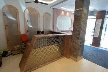U2 Hotel Wizard Palace