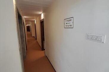 U2 Hotel Wizard Palace