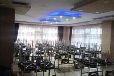 Yeni Van Otel