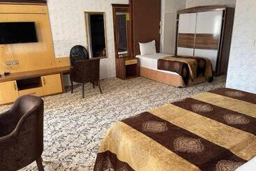 Yeni Van Otel