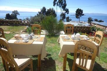 تختخواب و صبحانه Hostal Del Sol Isla Del Sol