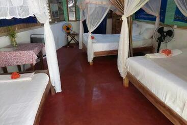 تختخواب و صبحانه Piscine Bimoko