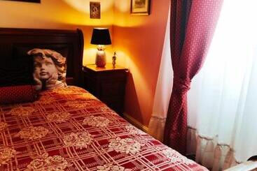 تختخواب و صبحانه Real Santo António Guest House