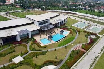 Condo Unit At Cool Suites Smdc Wind Tagaytay