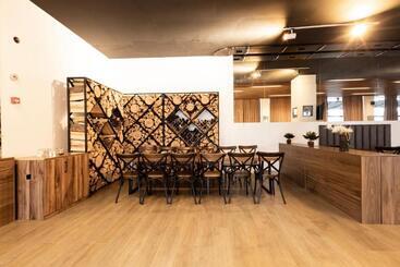 Didveli Gallery A205