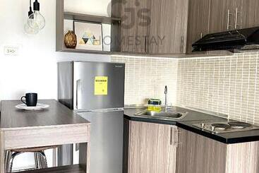 酒店 Cj S Homestay_condo Cebu City