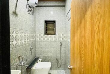 ホテル Ekant Family Restaurant And Lodging