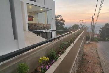 هتل Kandyan View   Free Pickup From Kandy City