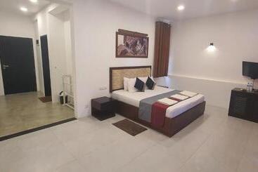 هتل Kandyan View Free Pickup From Kandy City