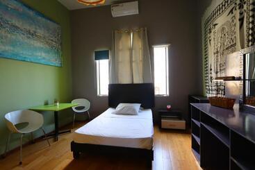 호텔 Krishna Guest House