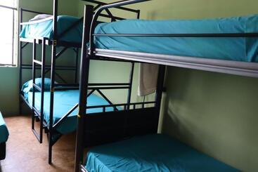 호텔 Krishna Guest House
