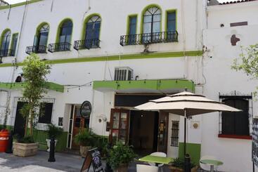호텔 Krishna Guest House