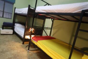호텔 Krishna Guest House